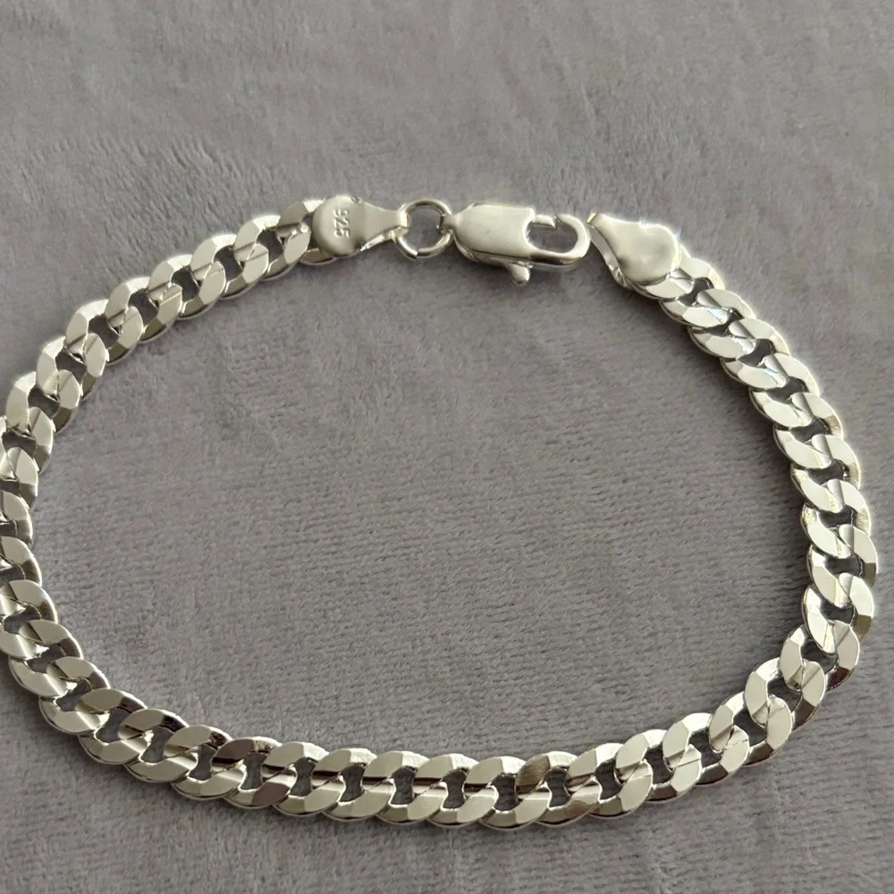 Elegant Silver Men's Chain Bracelet